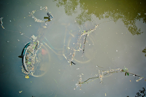 fiets in water