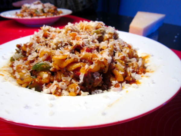 fusilli bolognese