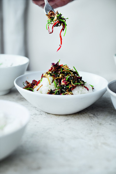 thai sticky rice with crispy ginger