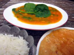 pompoencurry met kikkererwten en spinazie thb